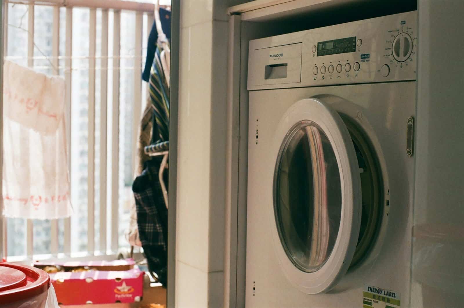 Best Portable Washing Machines for Apartments in 2026: Hookups, Drainage, and Load Size