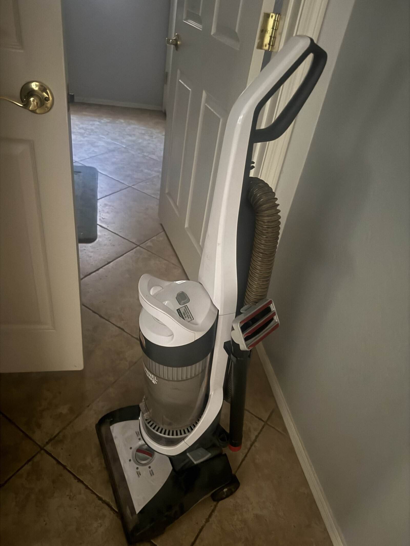How Often Should You Vacuum? A Realistic Schedule by Floor Type, Pets, and Traffic