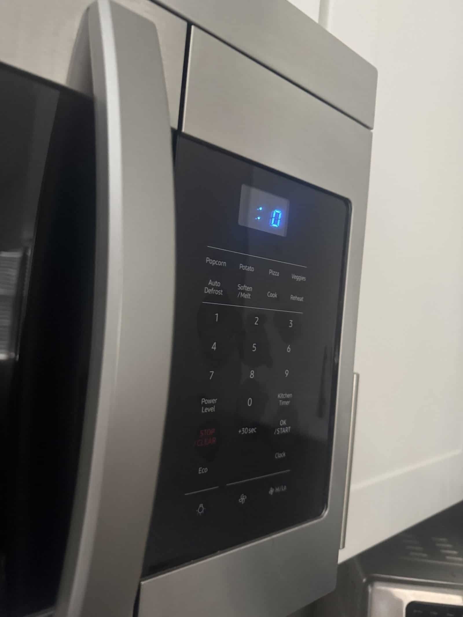 How Long Do Microwaves Last: What Fails, What Is Worth Fixing, and What Is Not