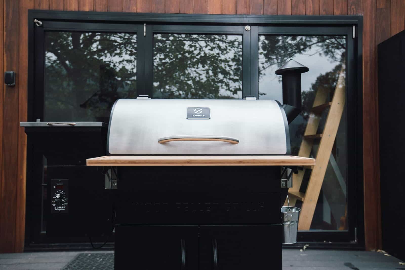Best Pellet Grills in 2026: Temperature Swing, Hopper Size, and Where They Beat Charcoal
