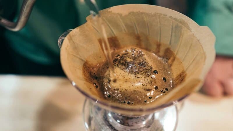 Best Siphon and Vacuum Coffee Brewers in 2026: Heat Sources, Filters, and Whether the Theater Is Worth It