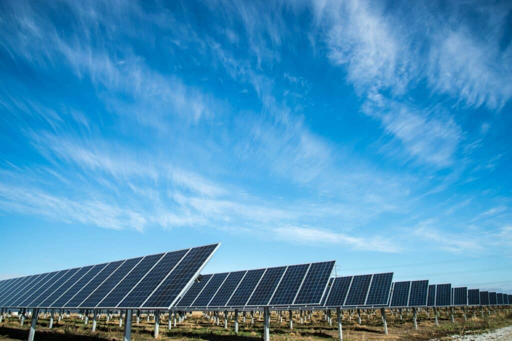 Angling for Watts: How Solar Panel Orientation Affects Output
