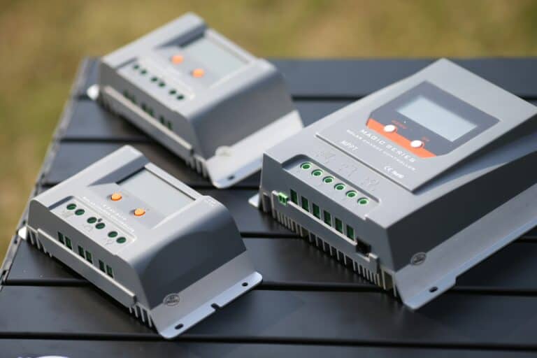 How to Choose a Charge Controller in 2026: MPPT, PWM, and Why Panel Voltage Decides It