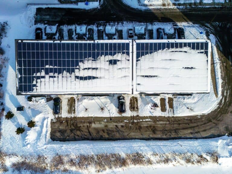 Do Solar Panels Work in Winter? Cold Weather Guide