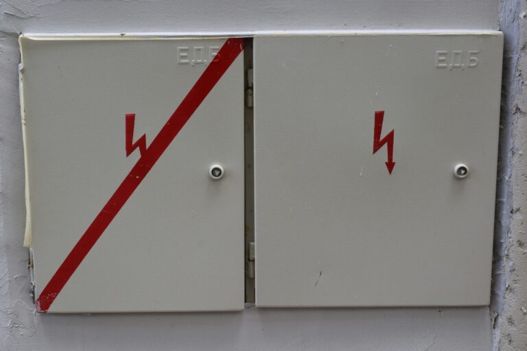 Best Transfer Switches for Home Backup in 2026: Manual, Automatic, and Interlock Options