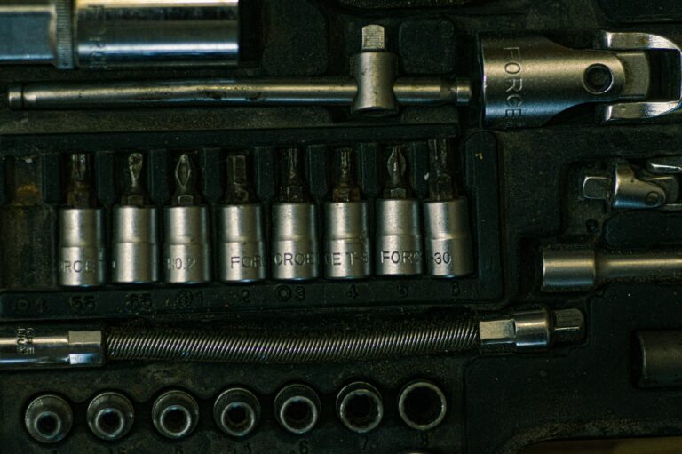 Best MC4 Tools and Crimpers in 2026: Die Sizes, Wrench Fit, and What Ratchets Buy You