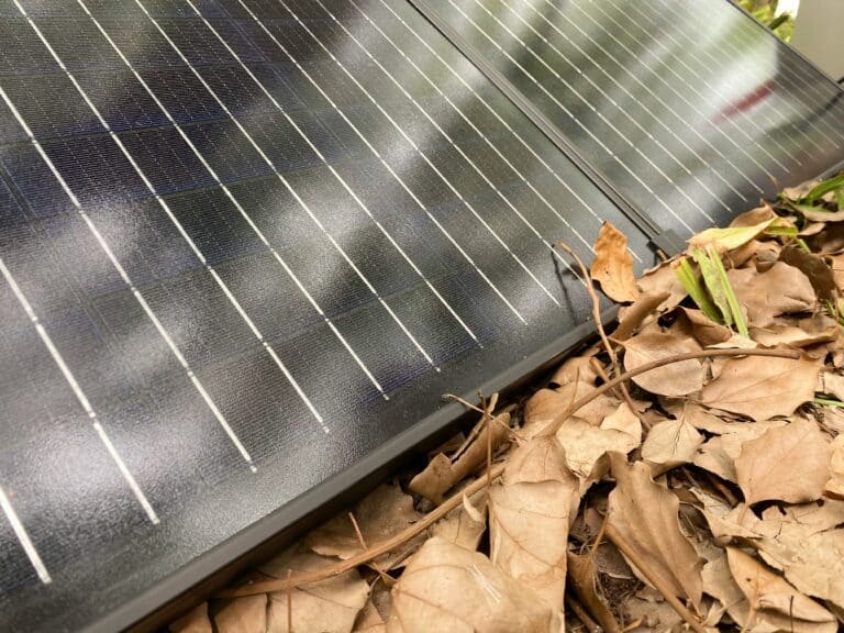 Signs a Solar Panel Is Failing: Degradation Is Not Failure