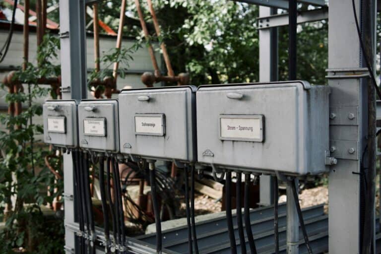 How to Build an Off Grid Load List: A Step by Step Method for Sizing Any Solar System