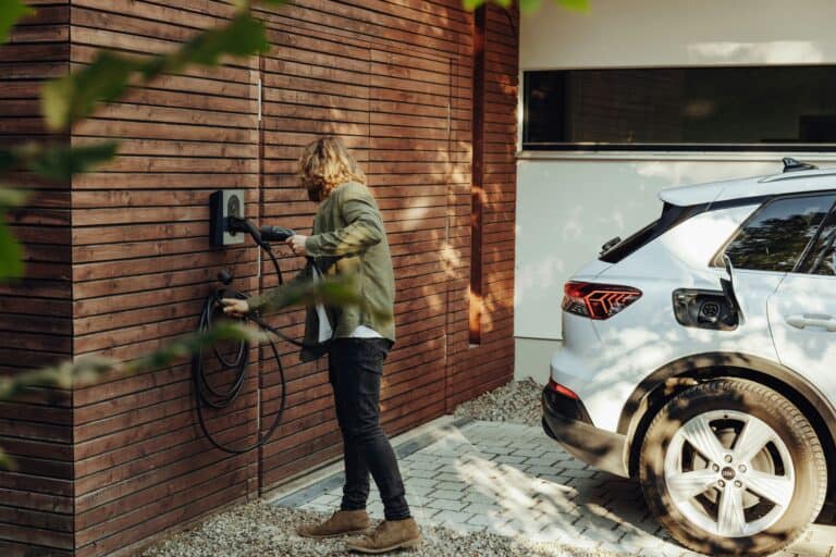 How Long Does It Take to Charge an EV at Home: The Numbers That Set It