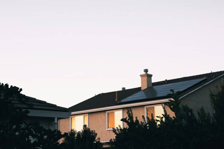 Solar Array Roof Load Calculator: Distributed Weight, Ballast and What Actually Worries Engineers