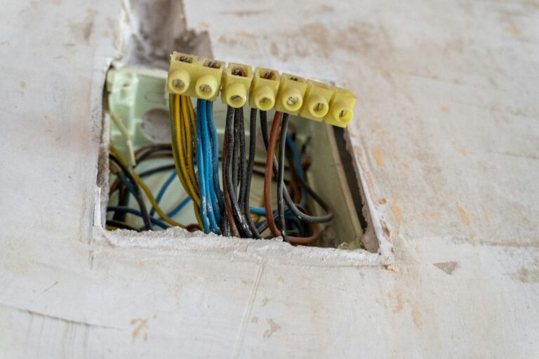 Best Solar Cable Entry Glands in 2026: Keeping Water Out of the Roof