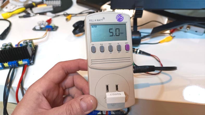 modified-meter-measuring-audio-power-example Image: Measuring 5 watts of power to an 8 Ohm load from an audio amplifier with the modified Kill A Watt meter