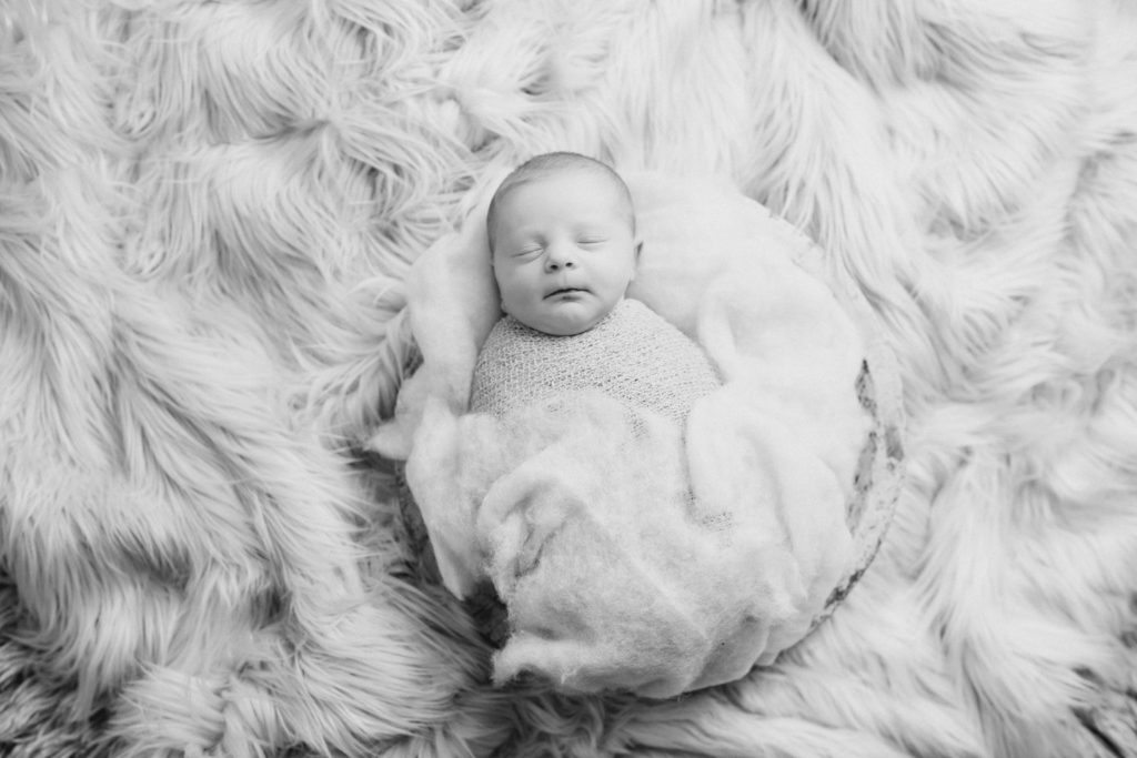 Classic studio portraits ottawa baby photographer ottawa newborn photographer cheap newborn photos cheap baby photos newborn baby pics affordable newborn photographer kanata baby photographer stittsville baby photographer grey loft studio portraits family photographer 