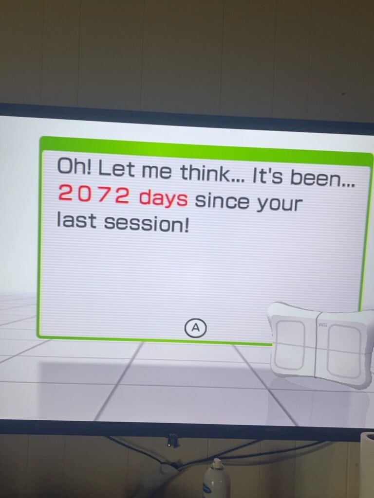 Digital screen showing 2072 days since last session at Redcypress Designs.