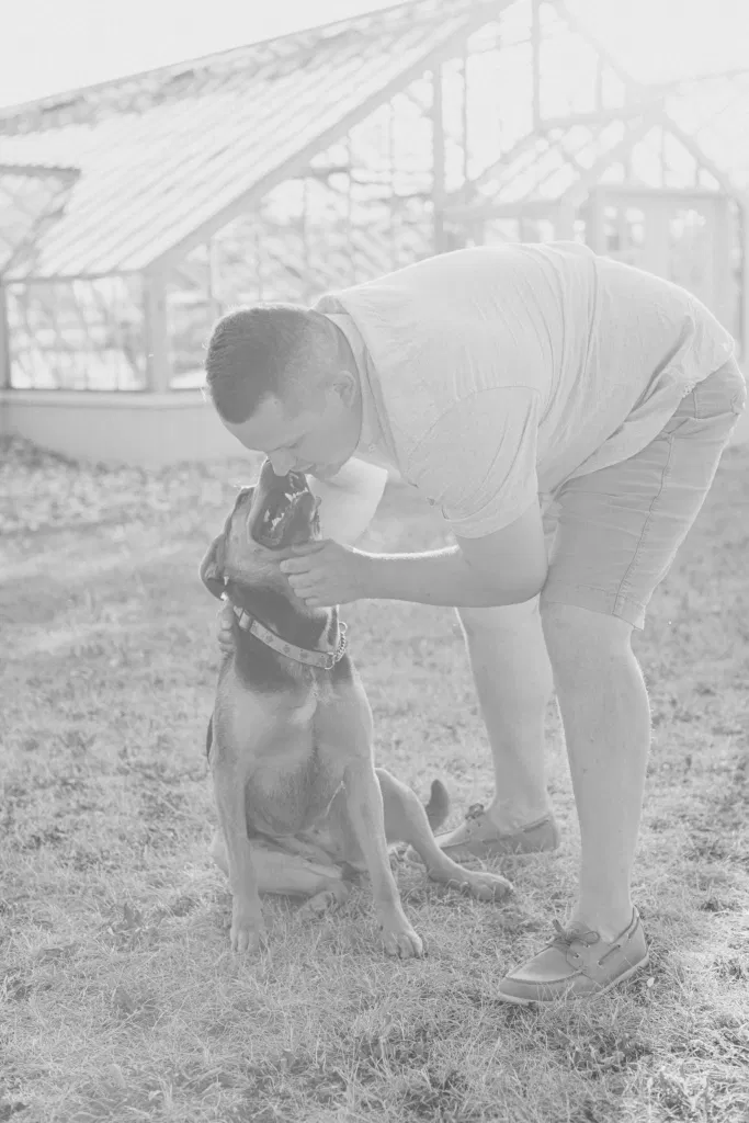 Dog love - Summer Engagement Session inspiration - Neutrals, Blues, Flowy Dress - Floral Print Navy - Grey Loft Studio - Ottawa Wedding Photographer - Wedding Videographer - Fun, Natural, Bright Photo Video Team. - Photographe - Greyloft - Ottawa Engagement Pictures