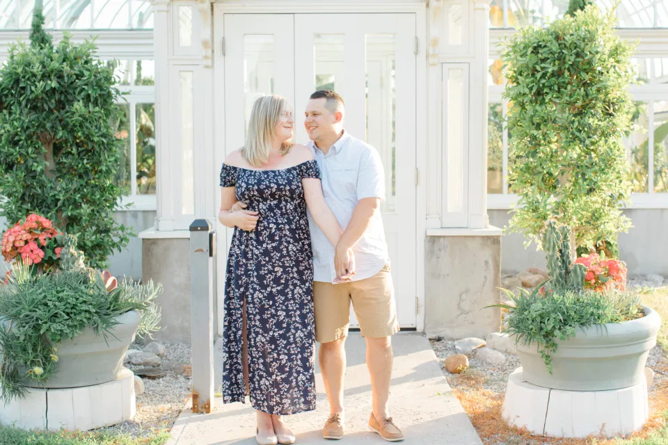 Summer Engagement Session inspiration - Neutrals, Blues, Flowy Dress - Floral Print Navy - Grey Loft Studio - Ottawa Wedding Photographer - Wedding Videographer - Fun, Natural, Bright Photo Video Team. - Photographe - Greyloft - Ottawa Engagement Pictures