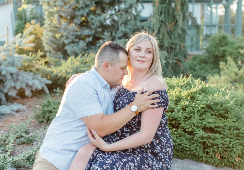 Summer Engagement Session inspiration - Neutrals, Blues, Flowy Dress - Floral Print Navy - Grey Loft Studio - Ottawa Wedding Photographer - Wedding Videographer - Fun, Natural, Bright Photo Video Team. - Photographe - Greyloft - Ottawa Engagement Pictures