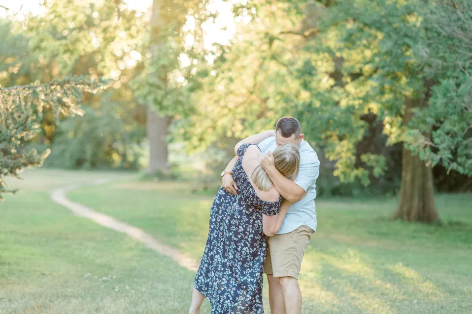 Big Kiss - Dip Kiss - Natural Posing for Real Couples - Summer Engagement Session inspiration - Neutrals, Blues, Flowy Dress - Floral Print Navy - Grey Loft Studio - Ottawa Wedding Photographer - Wedding Videographer - Fun, Natural, Bright Photo Video Team. - Photographe - Greyloft - Ottawa Engagement Pictures