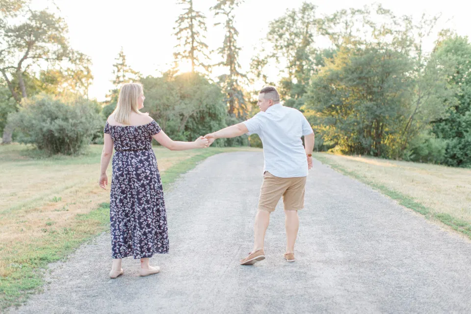 Natural Posing for Real Couples - Summer Engagement Session inspiration - Neutrals, Blues, Flowy Dress - Floral Print Navy - Grey Loft Studio - Ottawa Wedding Photographer - Wedding Videographer - Fun, Natural, Bright Photo Video Team. - Photographe - Greyloft - Ottawa Engagement Pictures