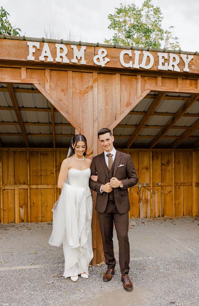 1818 Farm and Cidery barn building signage near Ottawa