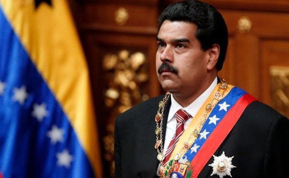 Maduro szerint az Egyesült Államok irányítja az őt leváltani akaró ellenzéket. Fotó: Reuters