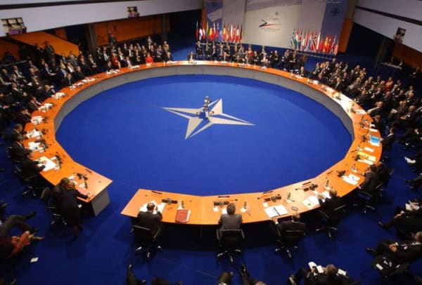 149142_nato3_06122014_0