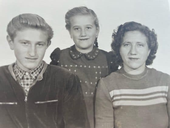 Schl&oacute;der Mikl&oacute;s &eacute;desanyj&aacute;val &eacute;s hug&aacute;val