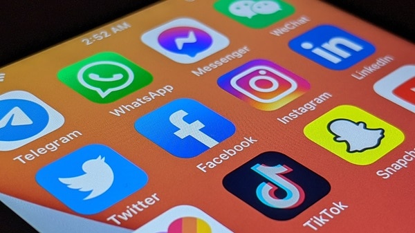 without investment earn money monetizing social media