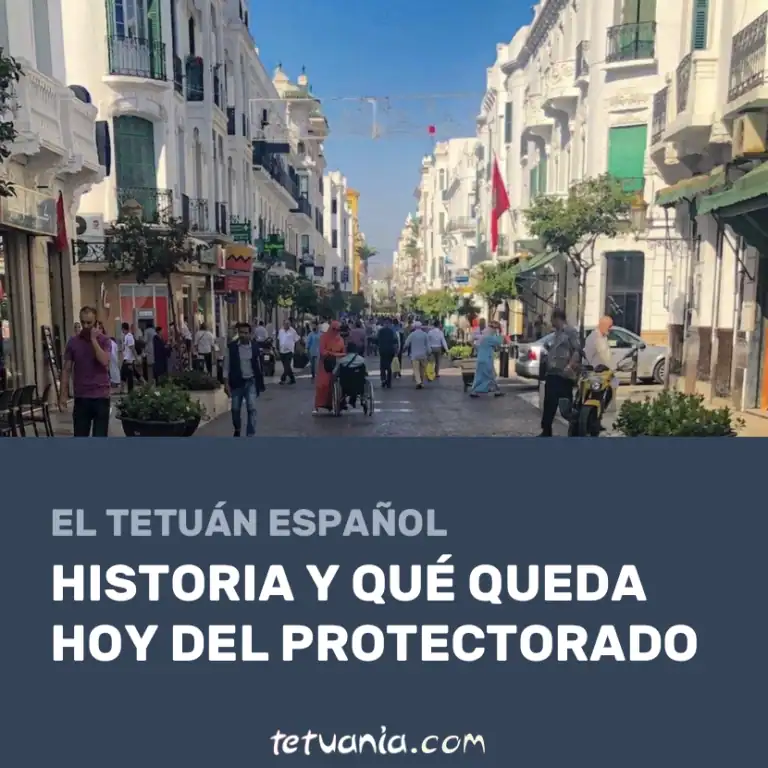 Calles de Tetuán con edificios coloniales blancos.
