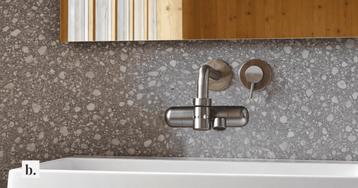 Do Bathroom Sink Water Filters Actually Help Your Skin? What They Remove—and What They Don’t 3 Do Bathroom Sink Water Filters Actually Help Your Skin? What They Remove—and What They Don’t