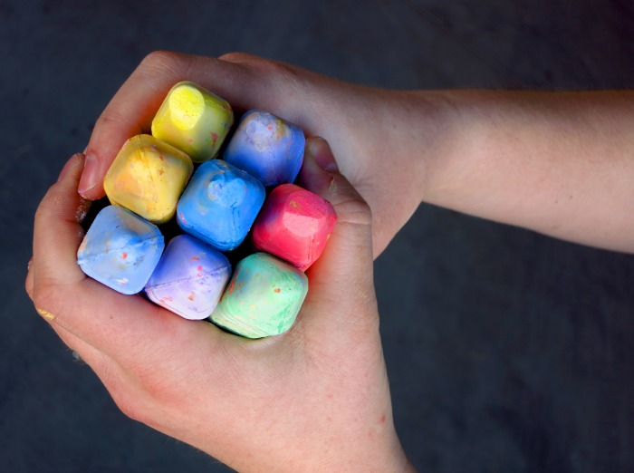 The Inspired Treehouse - This is one of our favorite simple tracing activities for kids!