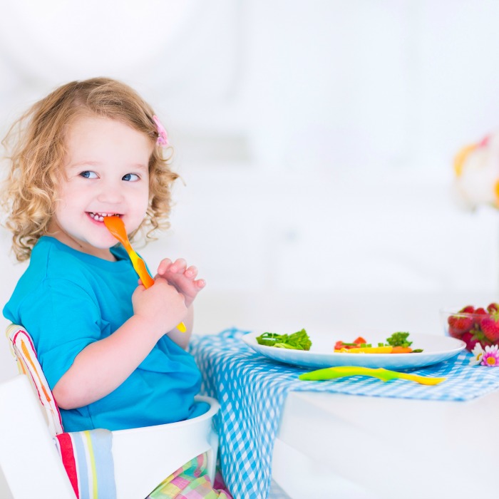 The Inspired Treehouse - These fun dinner table games and activities are the perfect way to keep kids entertained during Thanksgiving dinner or just a weeknight family sit-down!