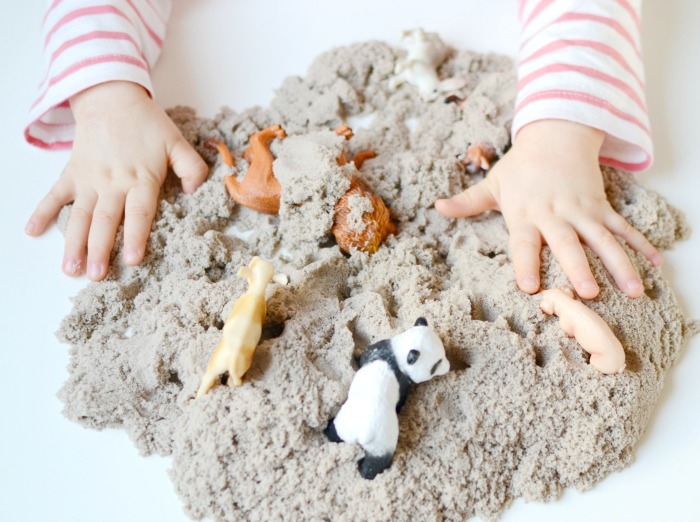 The Inspired Treehouse - These sensory gifts for kids are sure to give you some great ideas for the kids on your list!