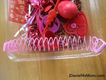 JDaniel4sMom valentines sensory bin