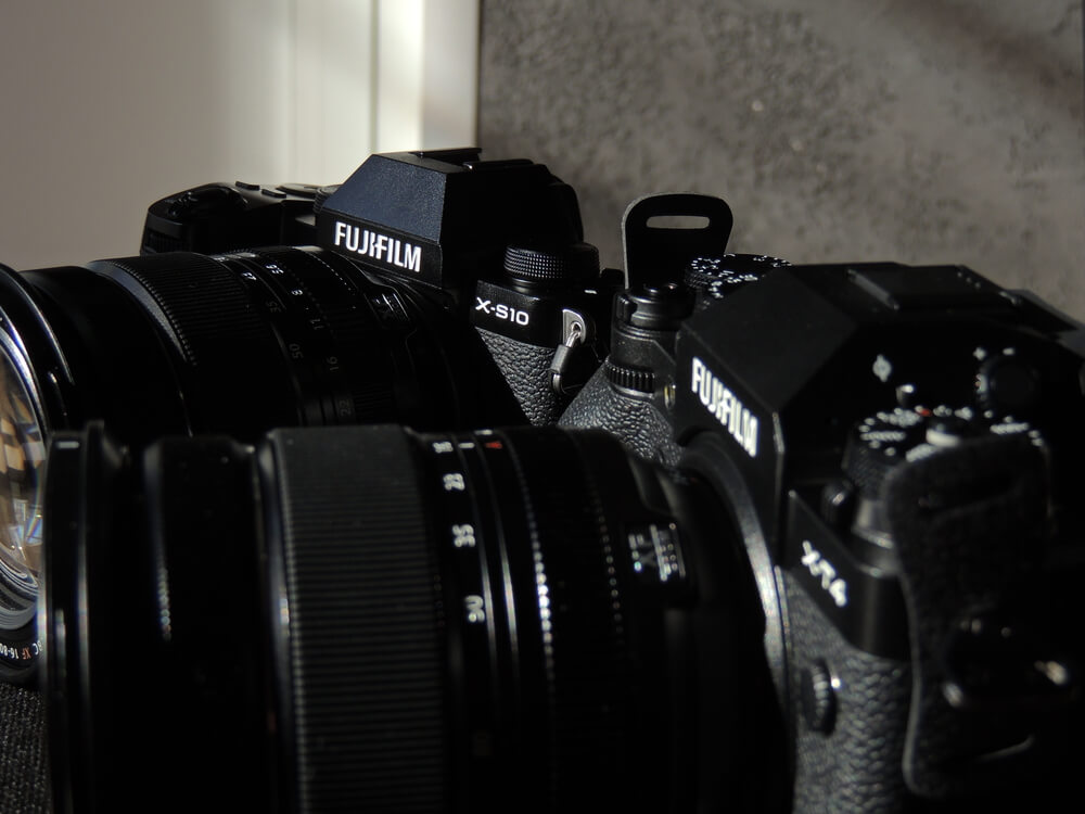 fujifilm x s10 camera as a beginner camera