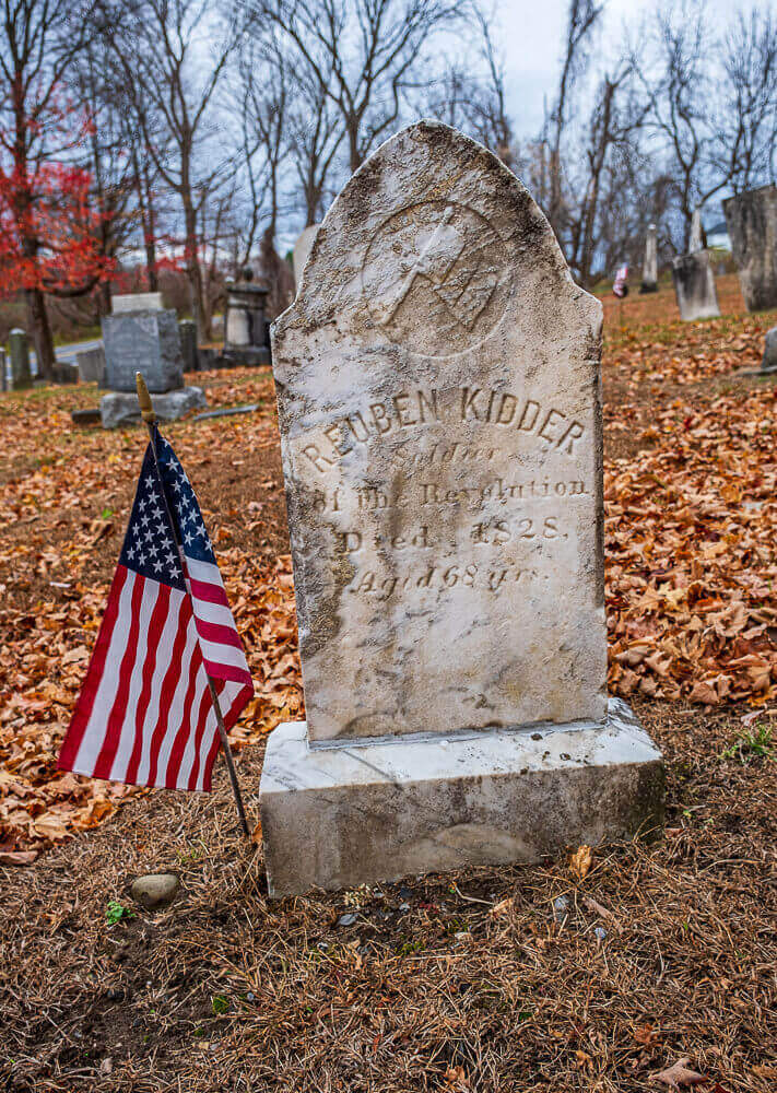 tombstone of Reuben Kidder