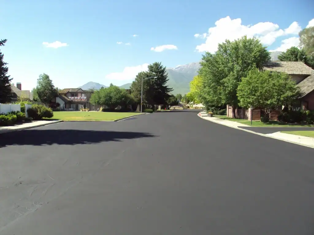 Fresh residential asphalt project in Utah neighborhood