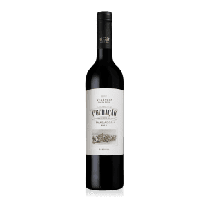 Vinhedo de uvas, garrafa de vinho tinto Venâncio da Costa Lima, rótulo detalhado, vinho português da região de Palmela, qualidade premium, ideal para apreciadores de vinhos.