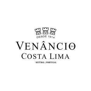 Vinícola Venâncio da Costa Lima, produção de vinhos premiados em Setúbal, Portugal desde 1914, símbolo de tradição e qualidade no mundo do vinho português.
