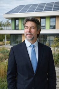 Dr. Kai Bijan Kroeber
