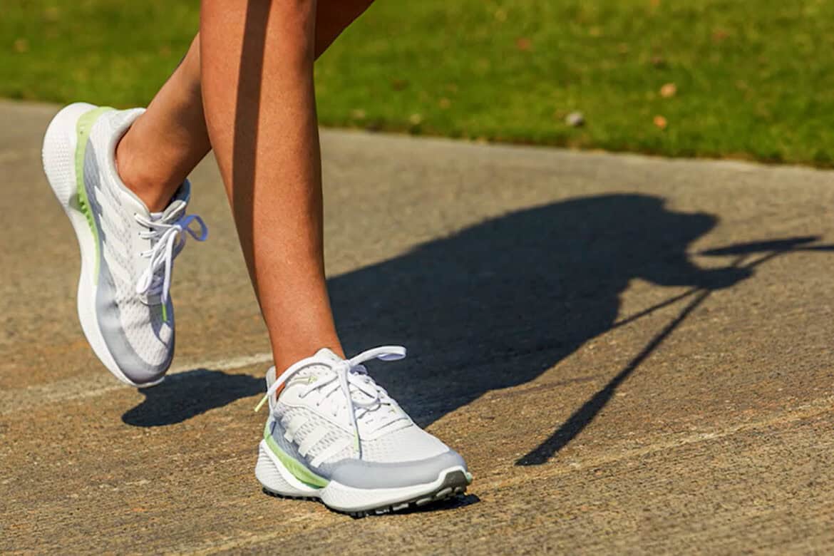 Women's summer golf shoes