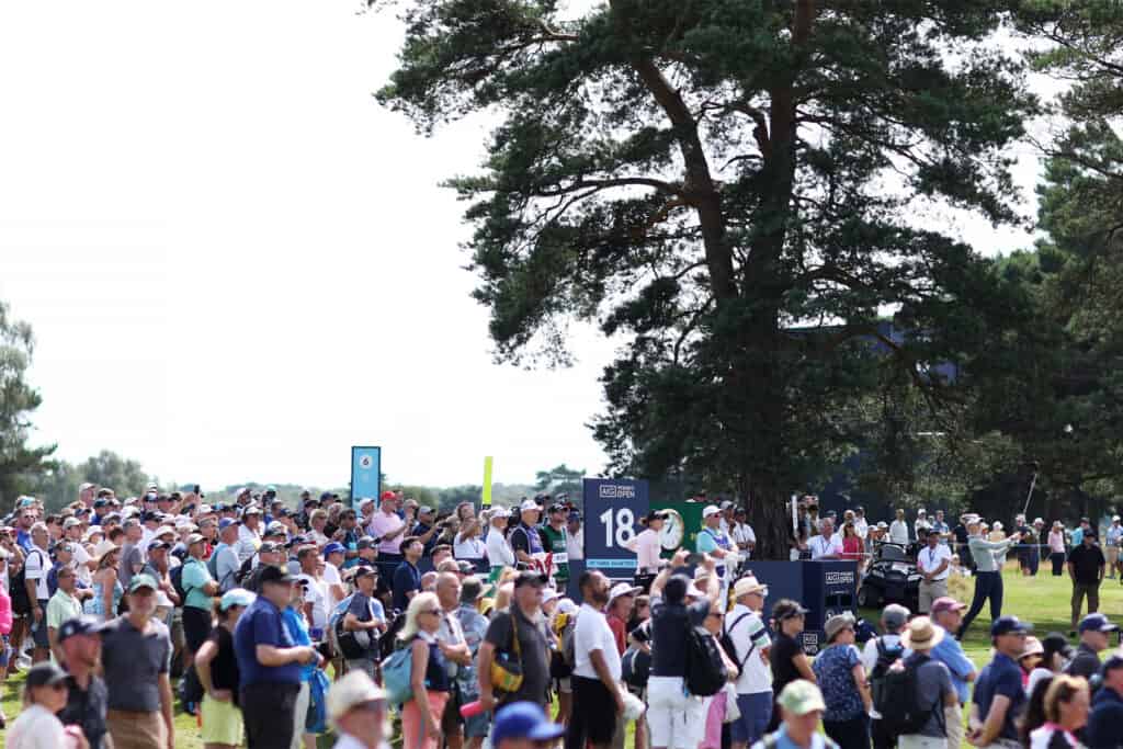 Crowd watches Nelly Korda