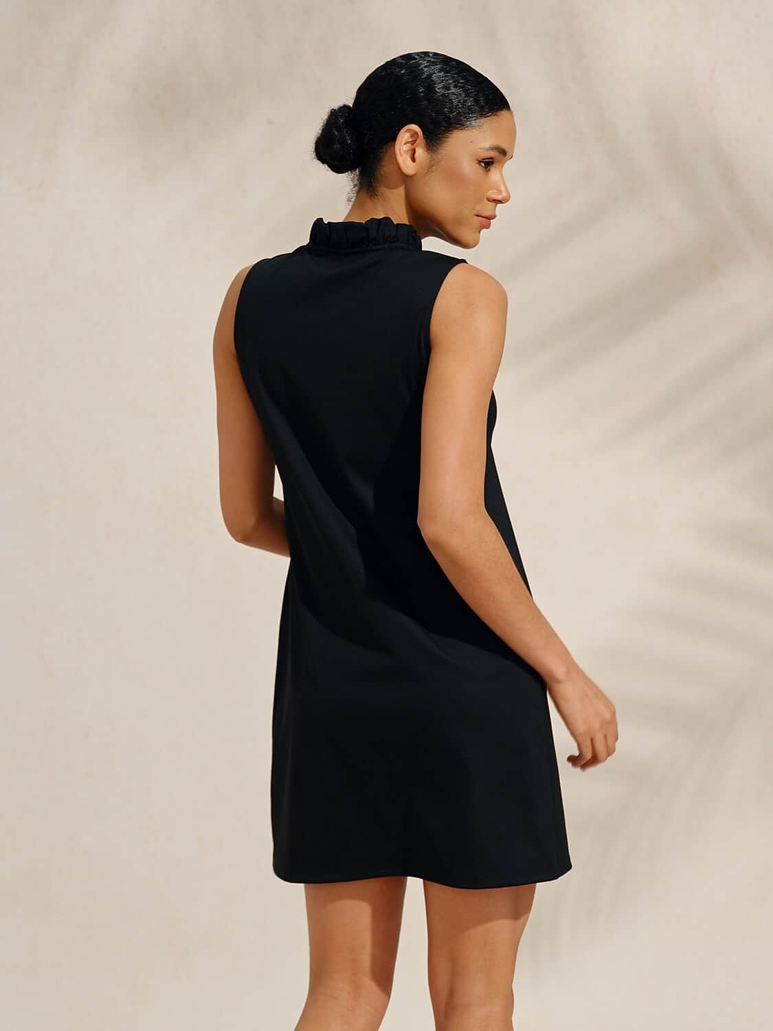 acegolfs-more-than-basic-ruffle-v-neck-sleeveless-dress-upf50-2