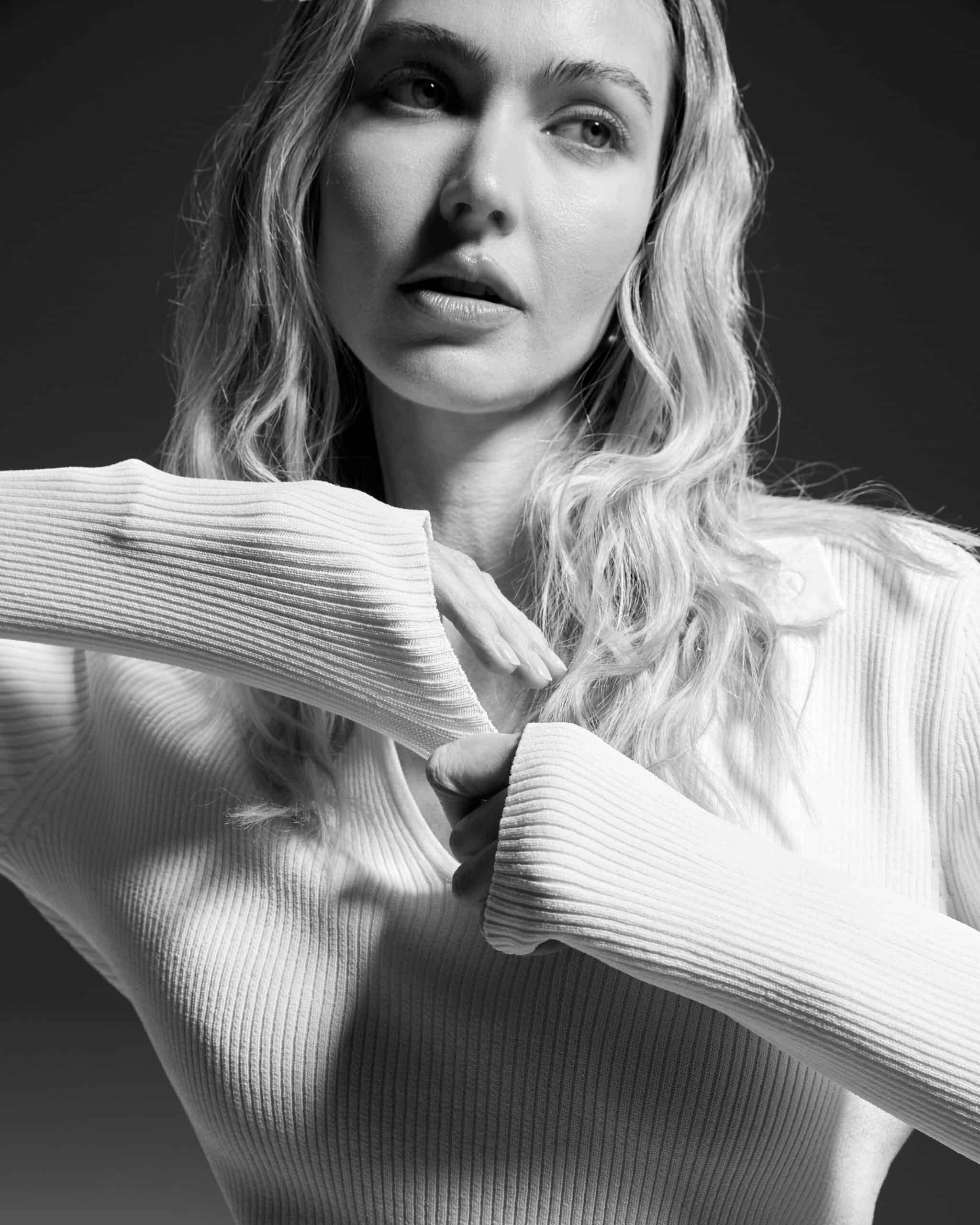 victoria-paulsen-samantha-long-sleeve-knit-polo-2-1
