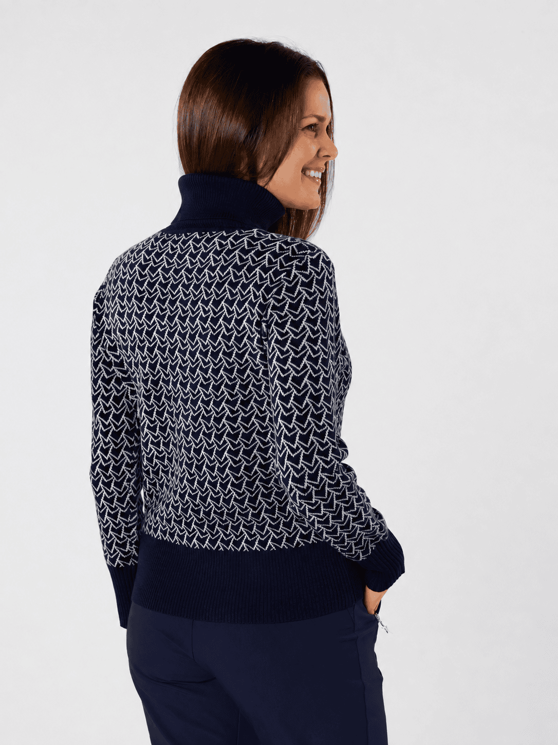 swing-out-sister-golf-donna-pattern-knit-roll-neck-megabyte-navy-2