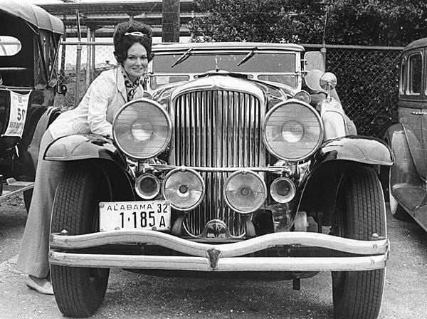 New-Orleans-Car-Culture-black-and-white