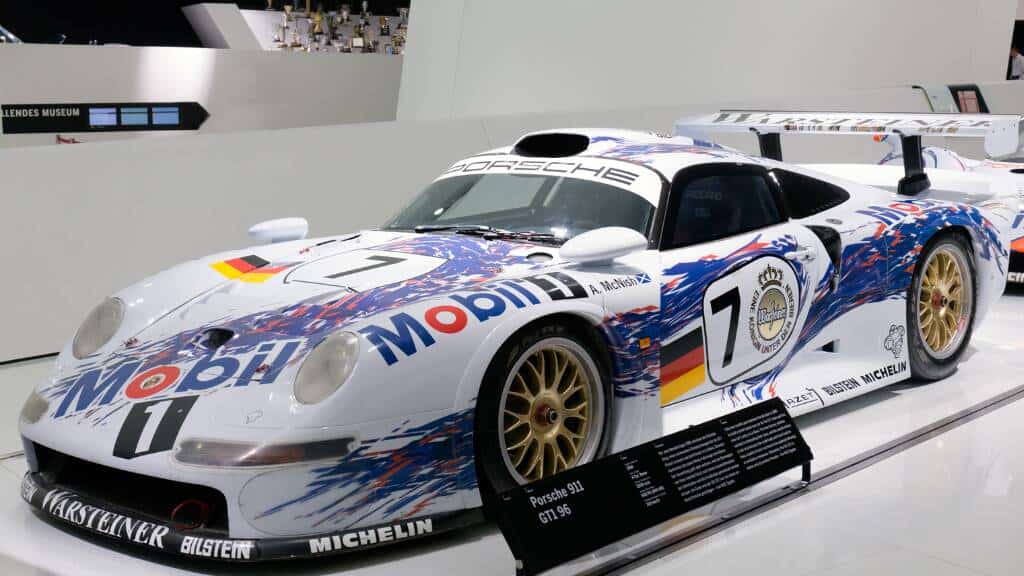 Porsche 911 GT1 Straßenversion