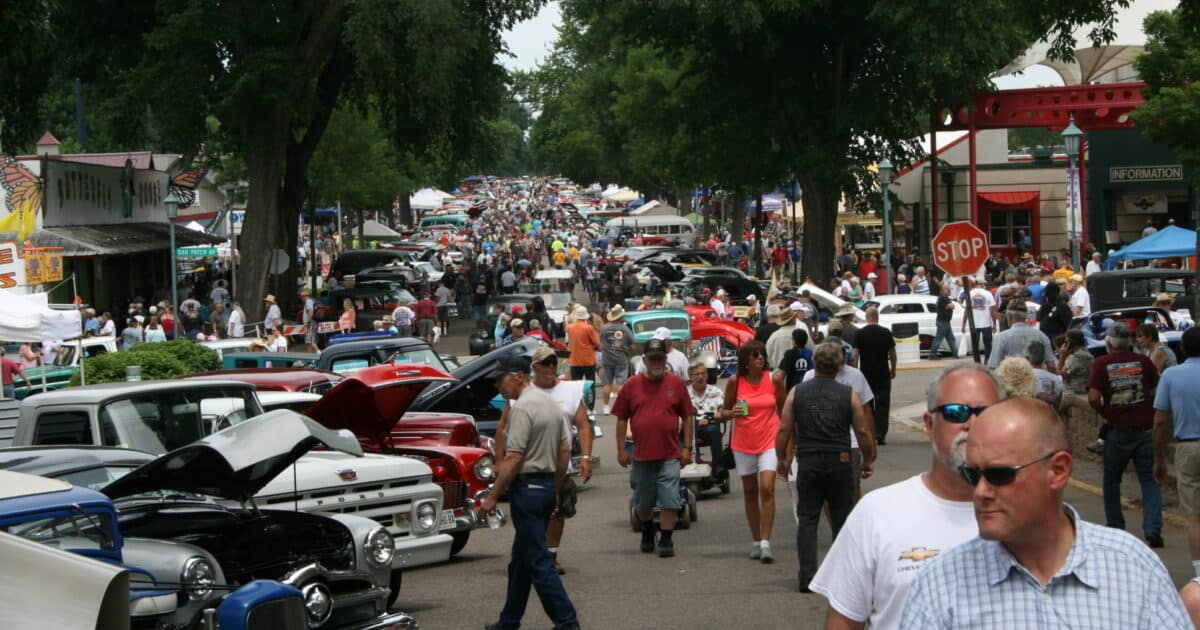 Photo of a large amount of people walking around MSRA Back to the 50's