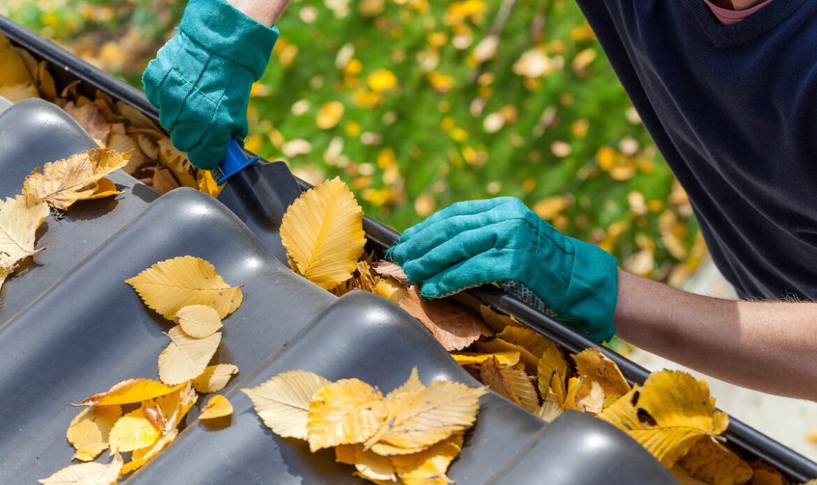 Clean and Secure Gutters