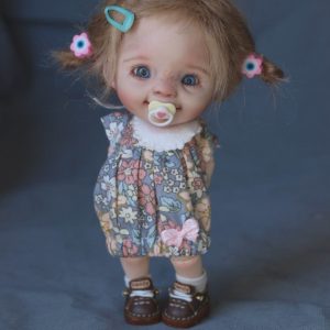 ob11 smiling blonde light eyes nellie alex berg